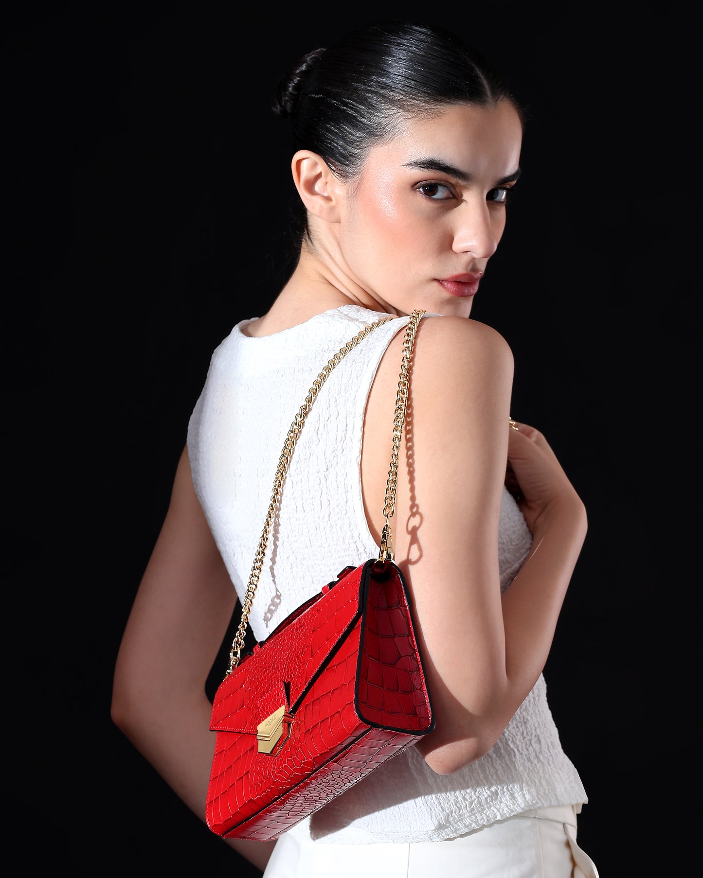 AIDA TOP HANDLE SLING BAG